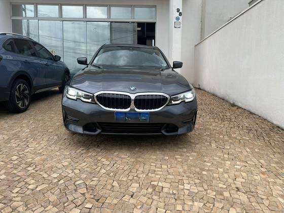 BMW 320i 2.0 16V TURBO GASOLINA GP AUTOMÁTICO